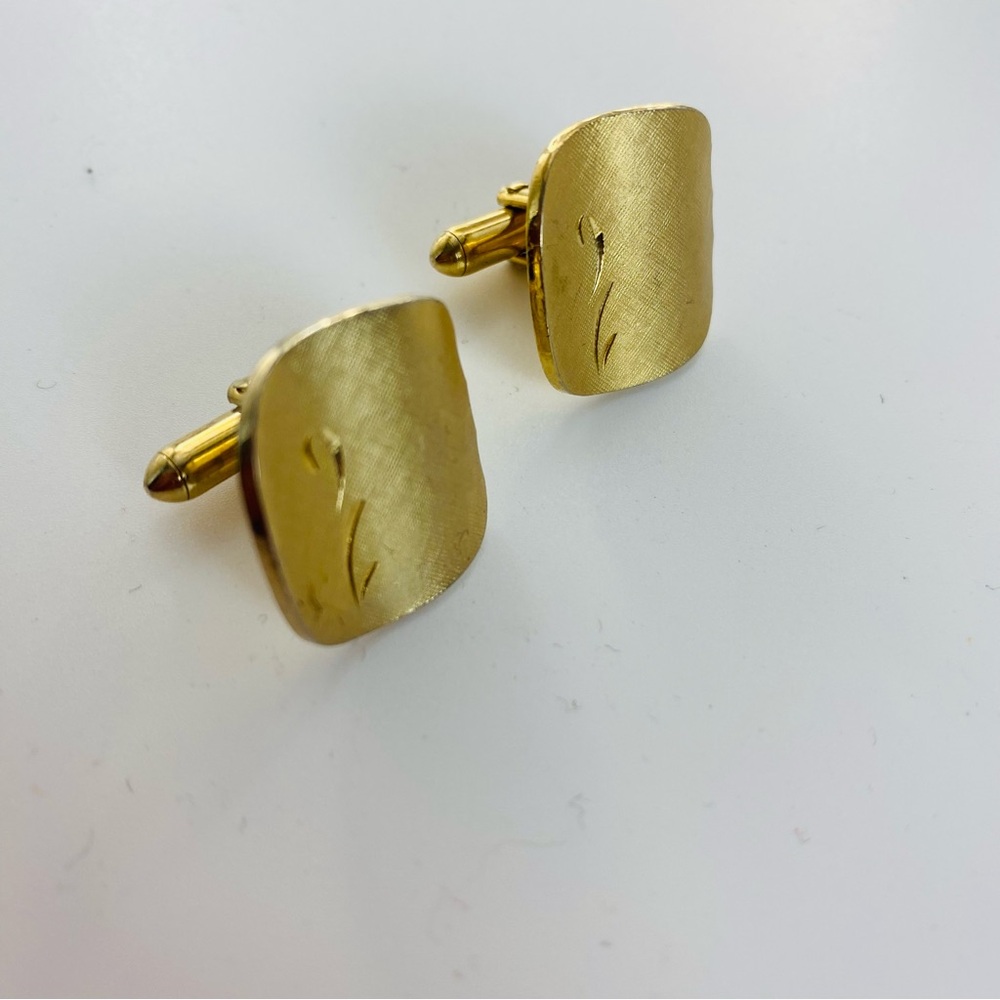 Swank Cufflinks for Men 3/4” Gold Tone Formal Business Casual Office